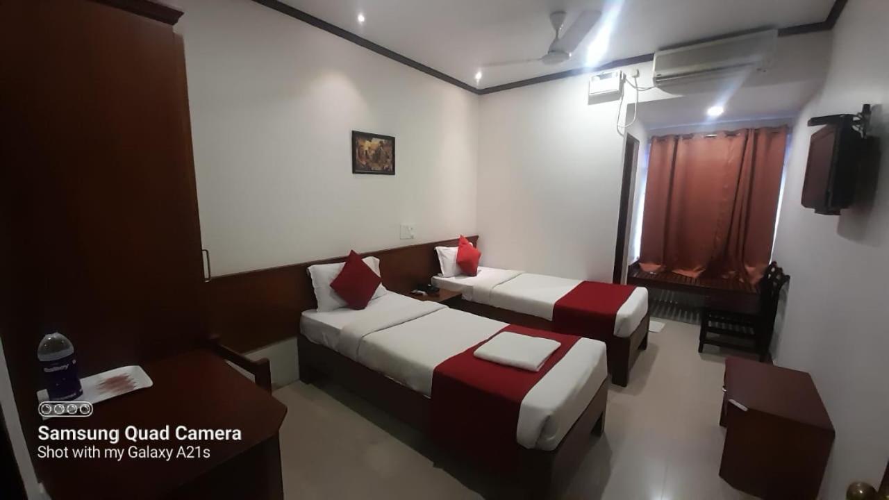 Sayoojyam Residency Hotel Palakkad Buitenkant foto