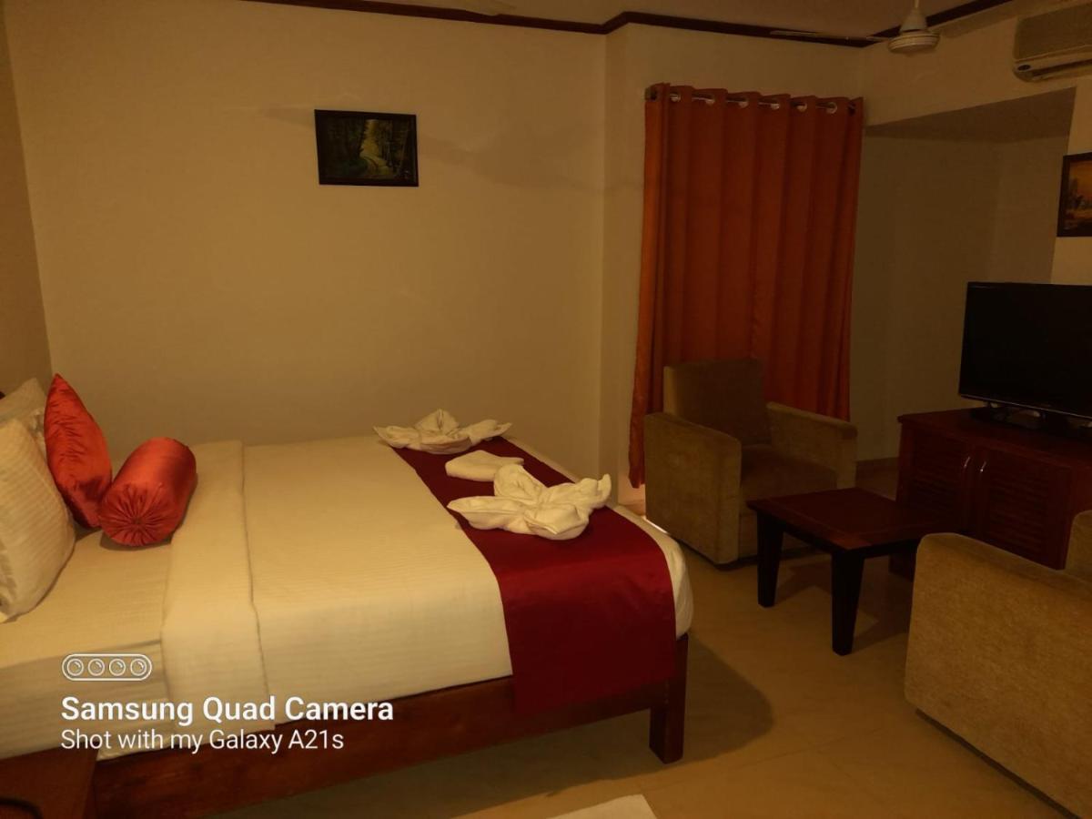 Sayoojyam Residency Hotel Palakkad Buitenkant foto